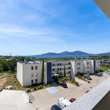 Le Clos Londa - - Vue Parking * Porticcio (Corsica)